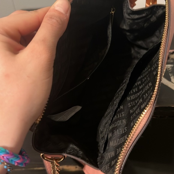 Purse - Picture 3 of 4